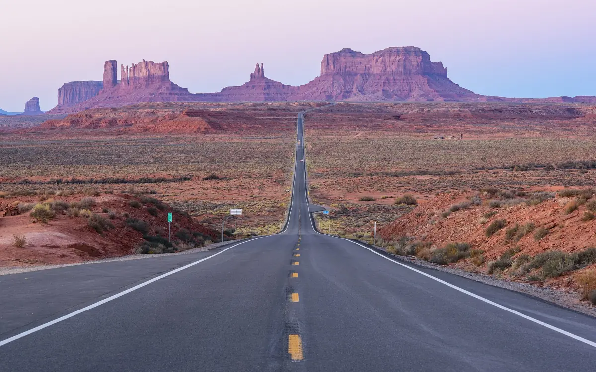 US Route 163 leading towards the buttes of Monument Valley